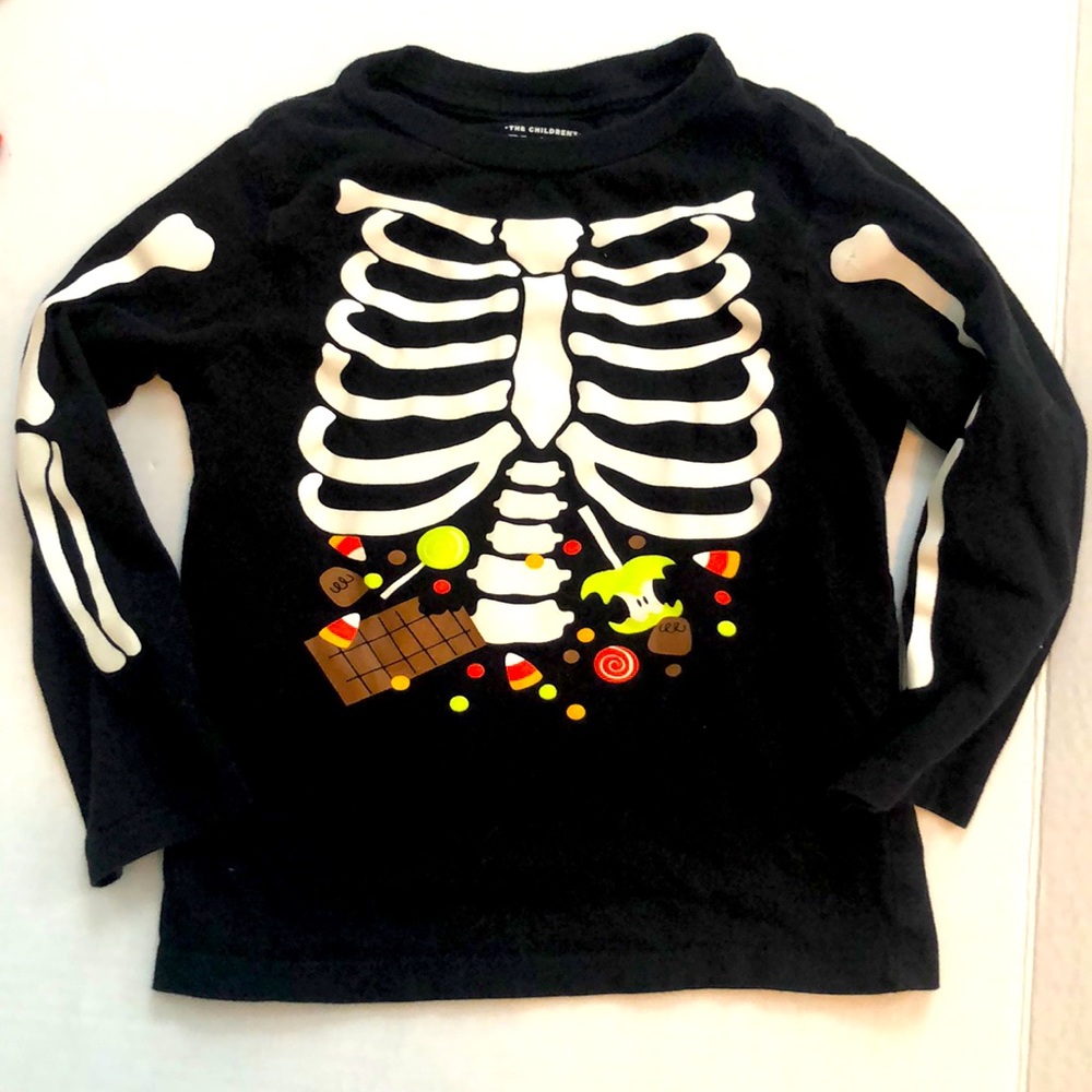 🎃Halloween shirt 3T glow in the dark skeleton 💀